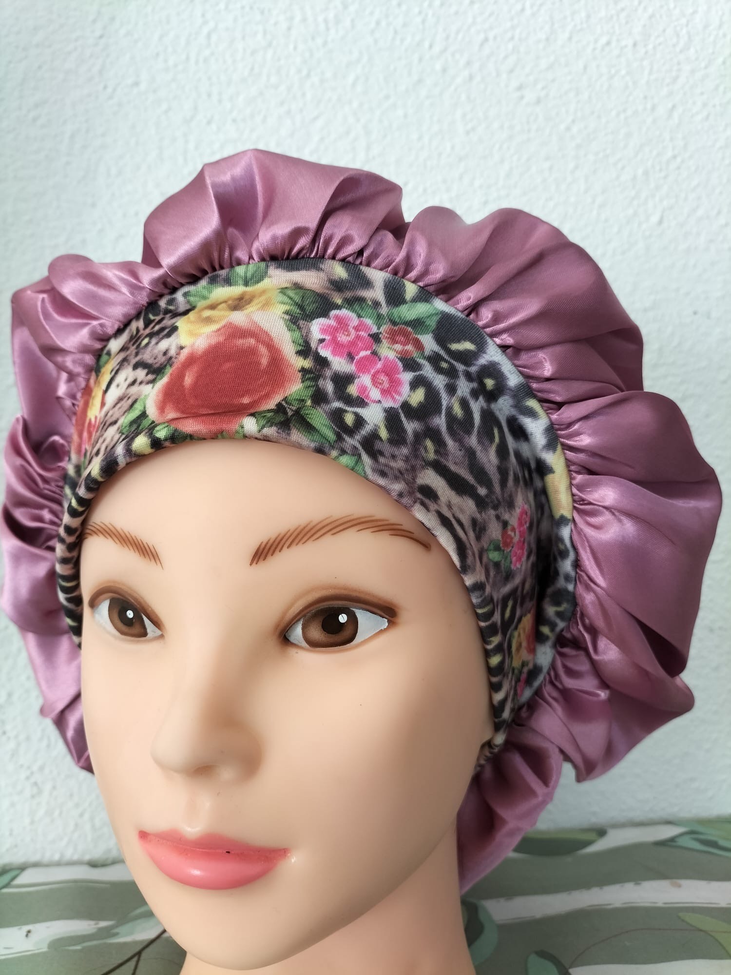 Bonnet en satin
